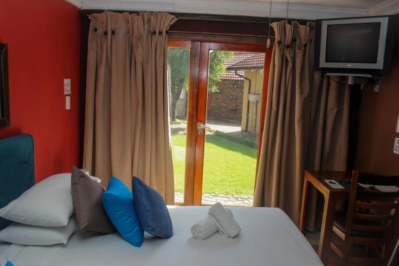 Echo Garden Guesthouse Ράστενμπεργκ Εξωτερικό φωτογραφία