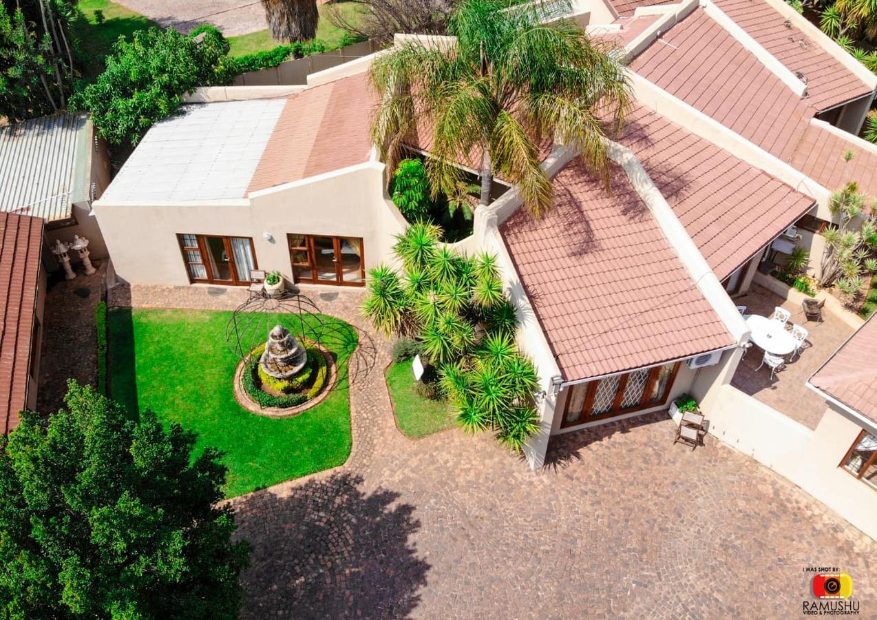 Echo Garden Guesthouse Ράστενμπεργκ Εξωτερικό φωτογραφία