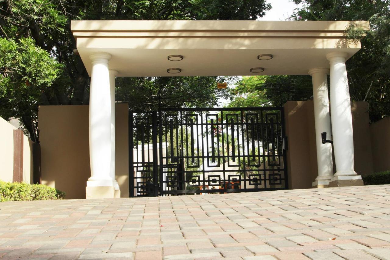 Echo Garden Guesthouse Ράστενμπεργκ Εξωτερικό φωτογραφία